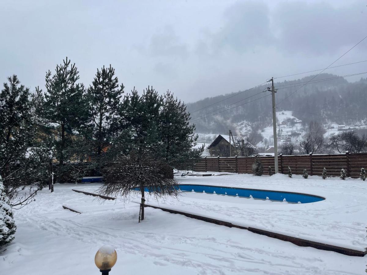 Котедж "Villa Затишна" Mykulytschyn Exterior foto